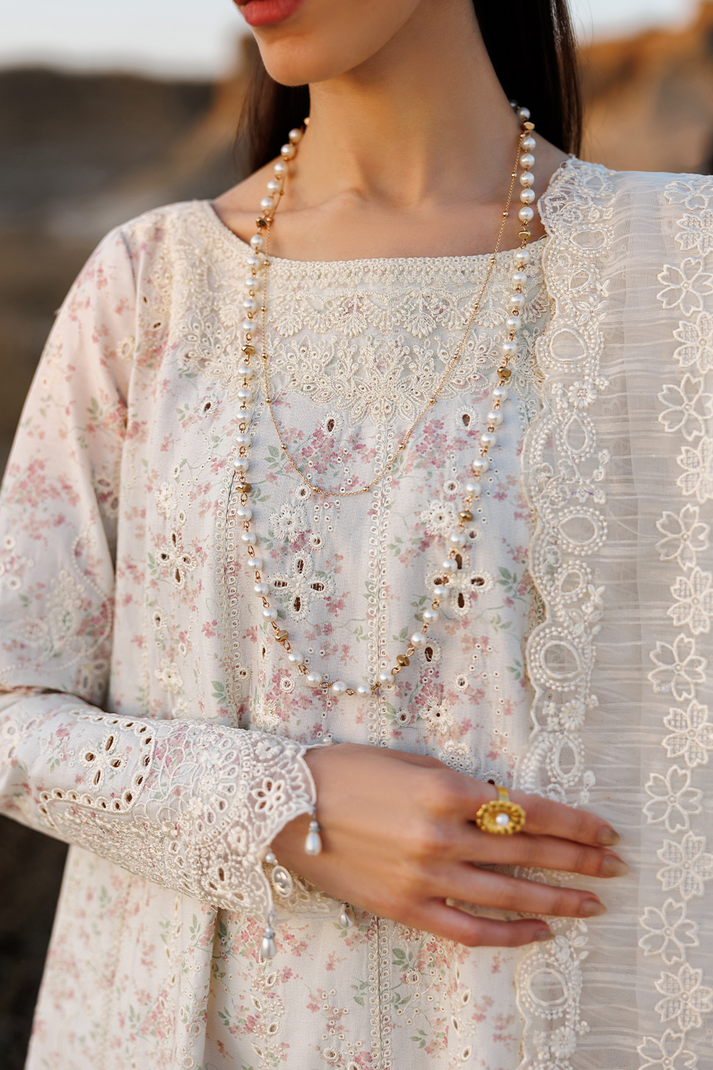 Emaan adeel | Sunlit Groove Luxury Lawn 26 | SUNKISSED - House Of Hania