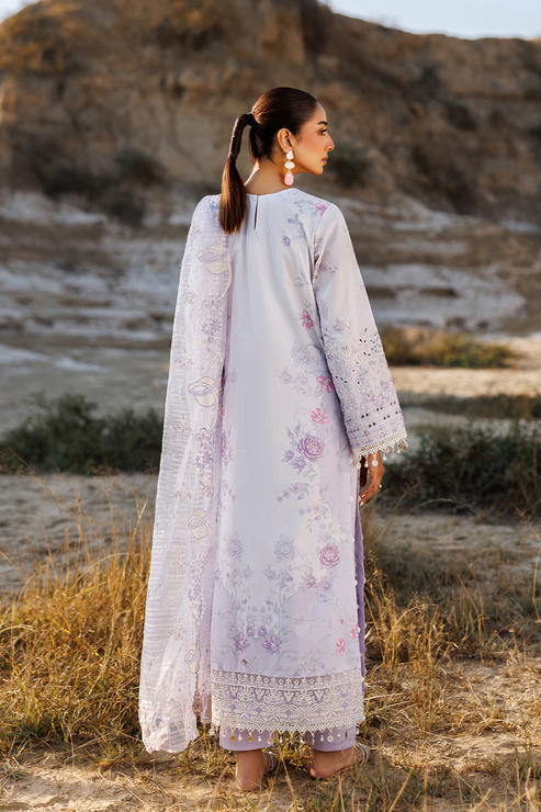 Emaan adeel | Sunlit Groove Luxury Lawn 26 | SUNLIT SWAY - House Of Hania