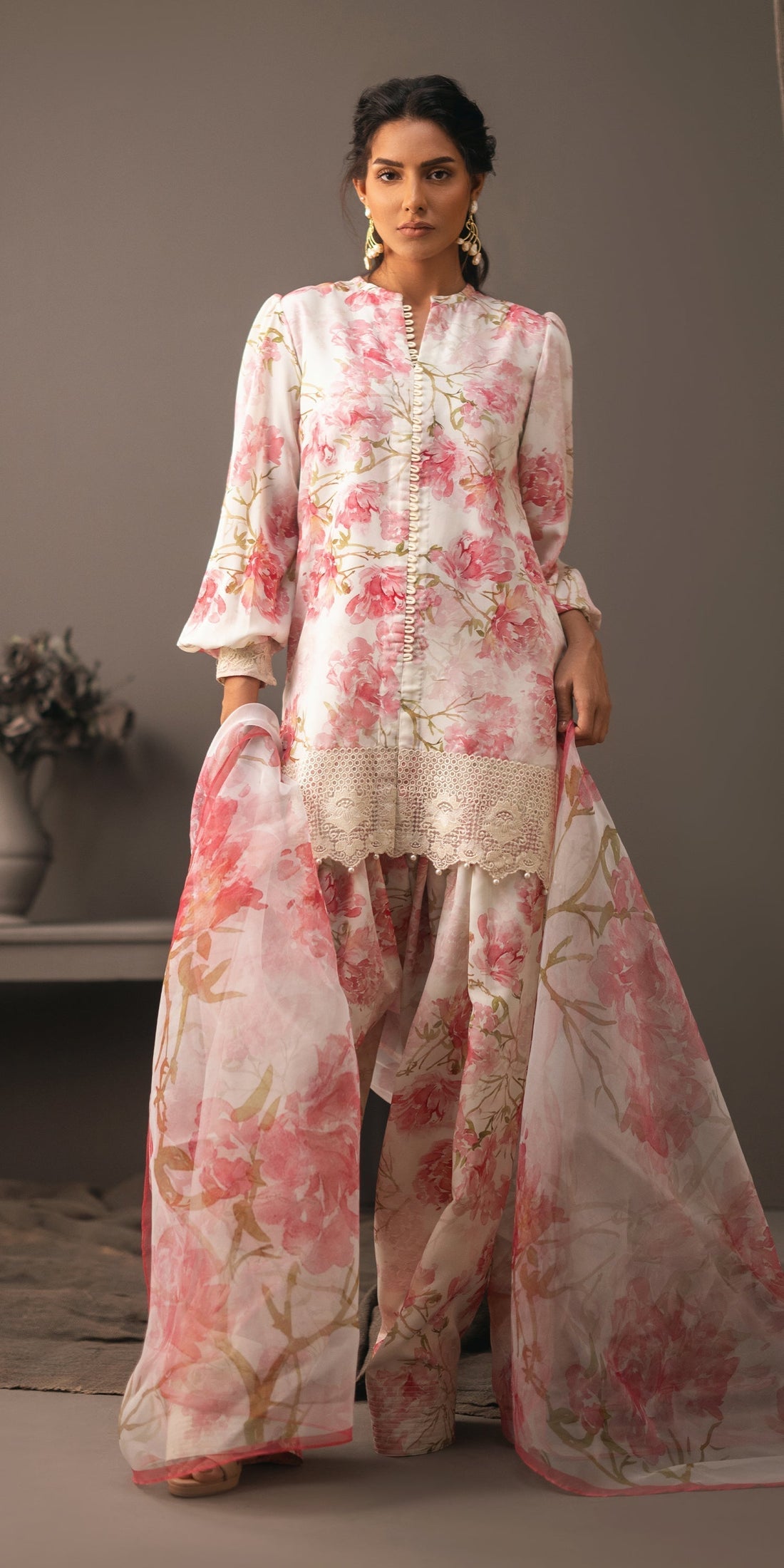 Erum Khan | Beyond Basic | BOLD BOUQUET - House Of Hania