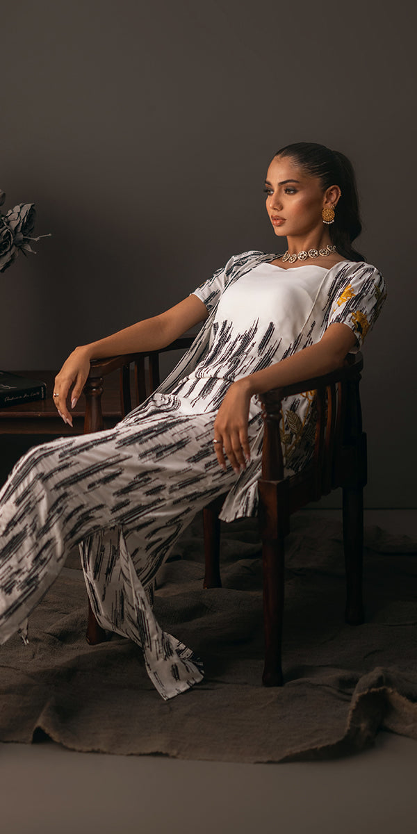 Erum Khan | Beyond Chic | Desert Jewel - House Of Hania