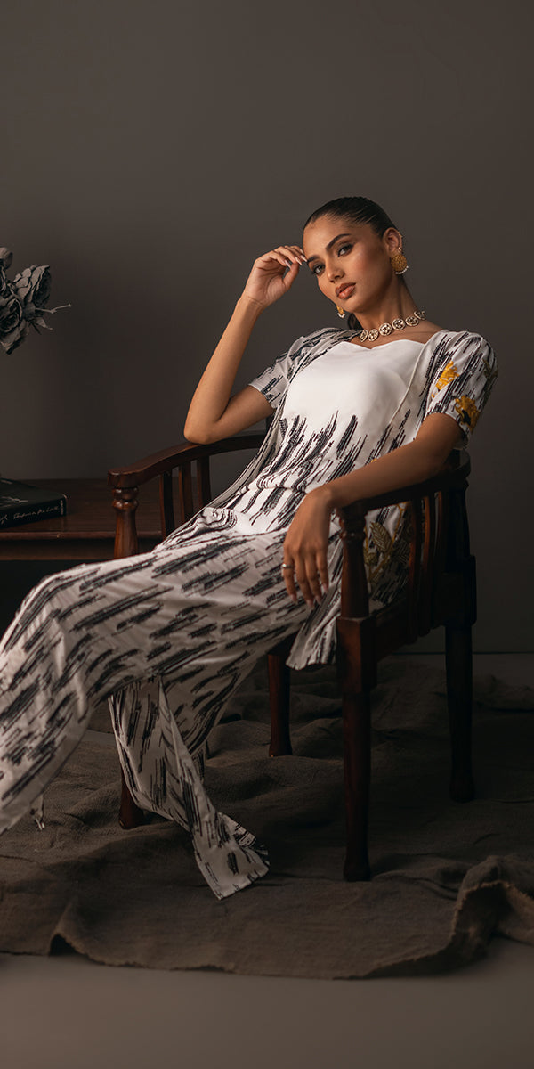 Erum Khan | Beyond Chic | Desert Jewel - House Of Hania