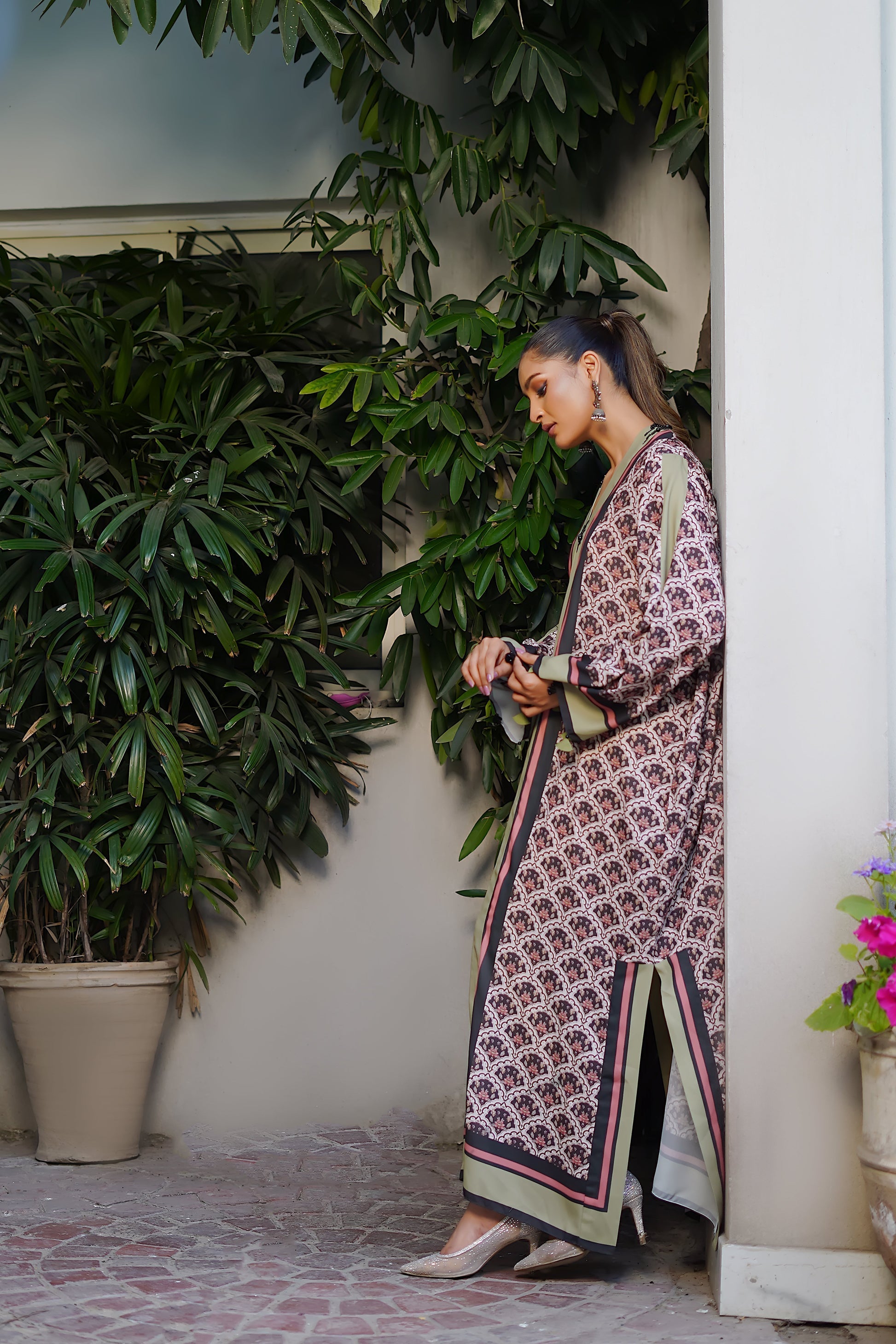 Erum Khan | Nue 25 | Mystic Charm - House Of Hania