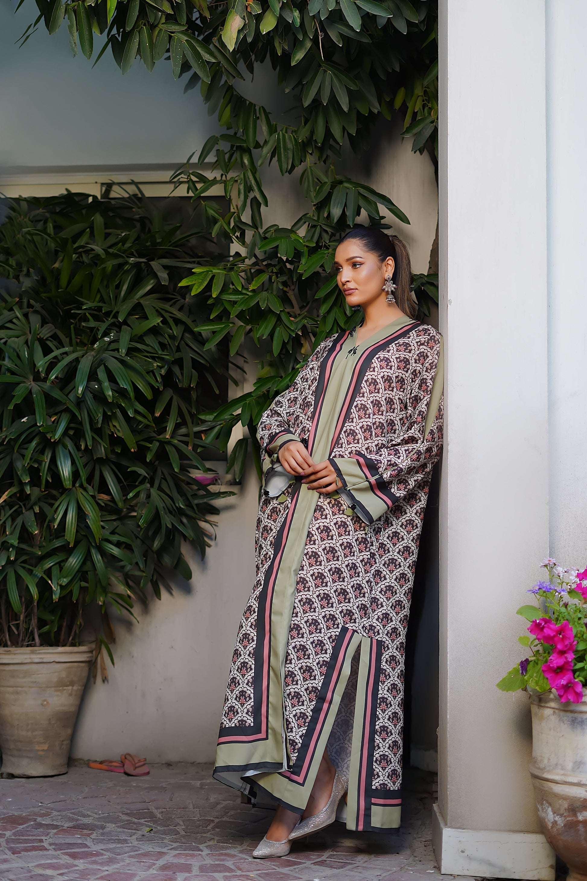 Erum Khan | Nue 25 | Mystic Charm - House Of Hania