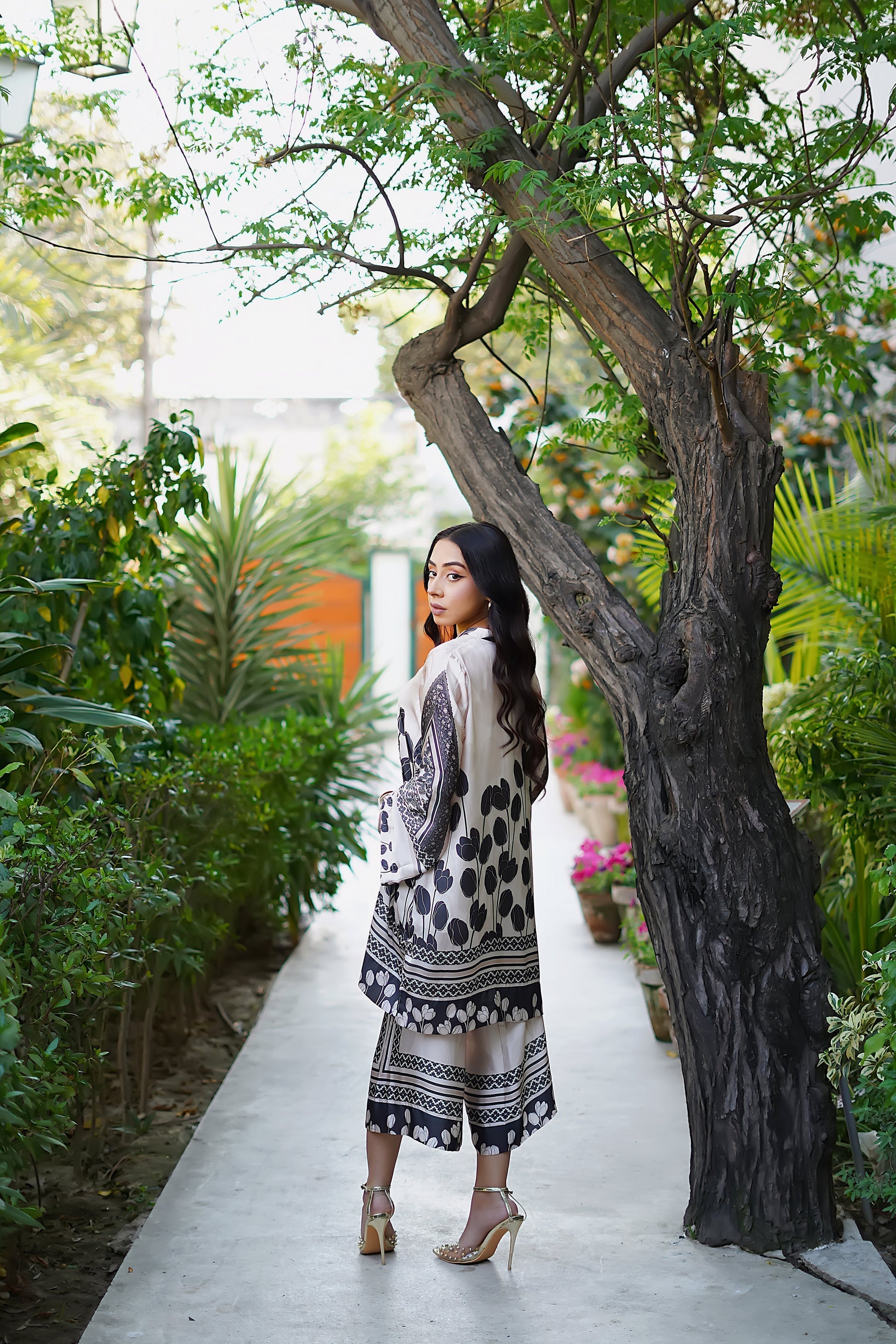 Erum Khan | Nue 25 | Royal Mirage - House Of Hania