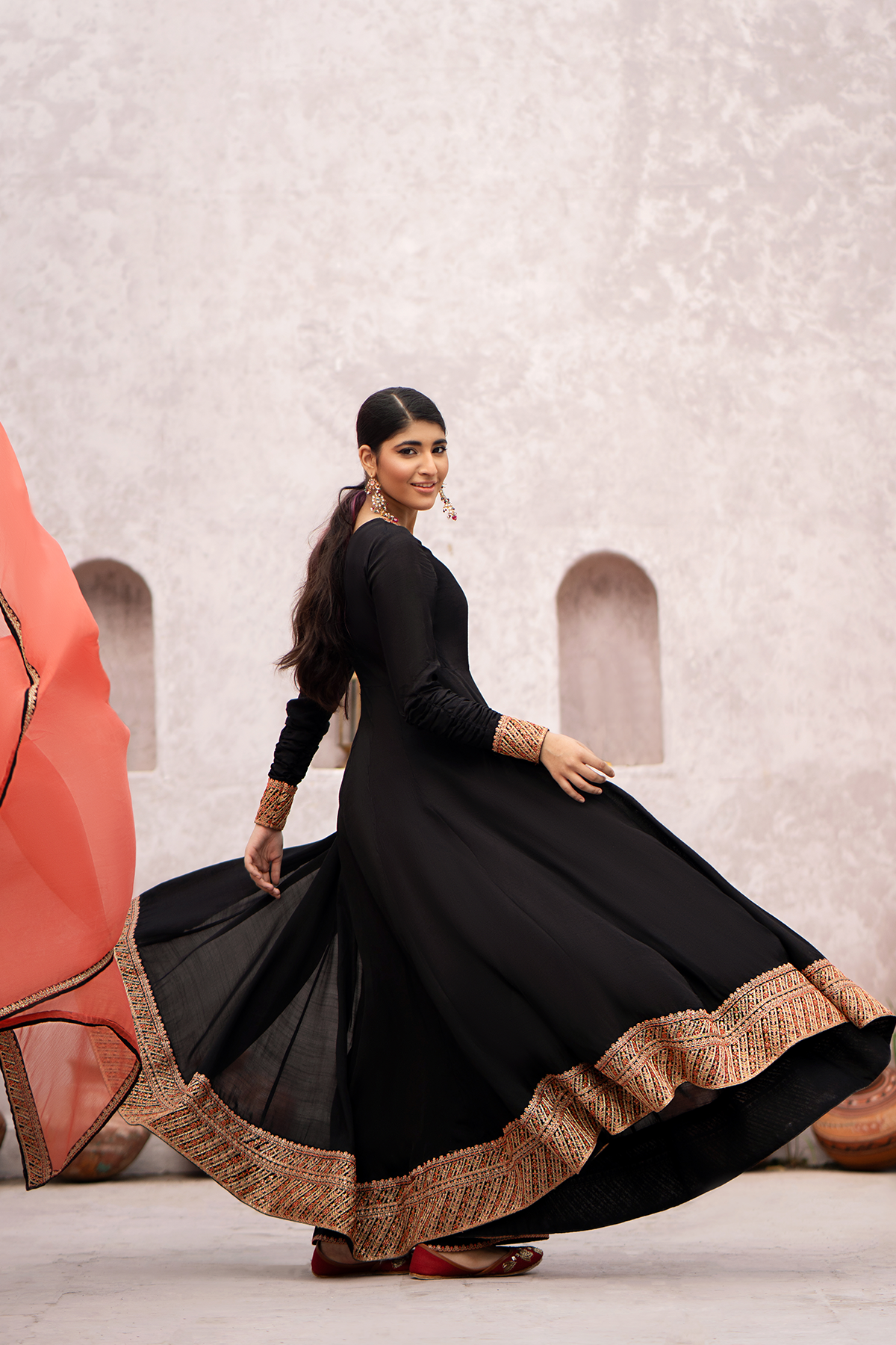 Erum Khan | Sakhiyan Formals | CHAMELI - House Of Hania