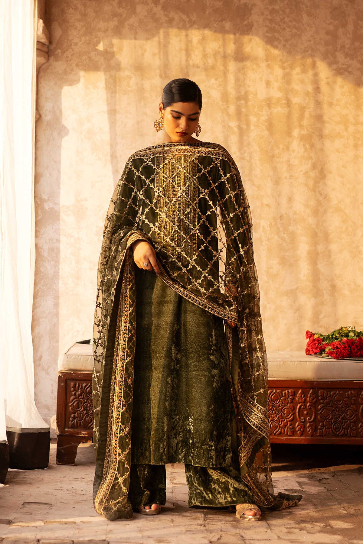 Erum Khan | Sakhiyan Formals | HENA - House Of Hania