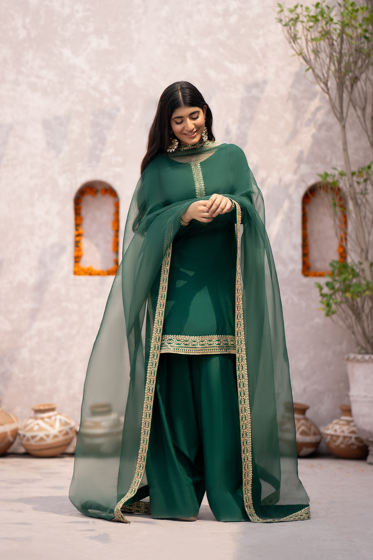 Erum Khan | Sakhiyan Formals | LILY - House Of Hania