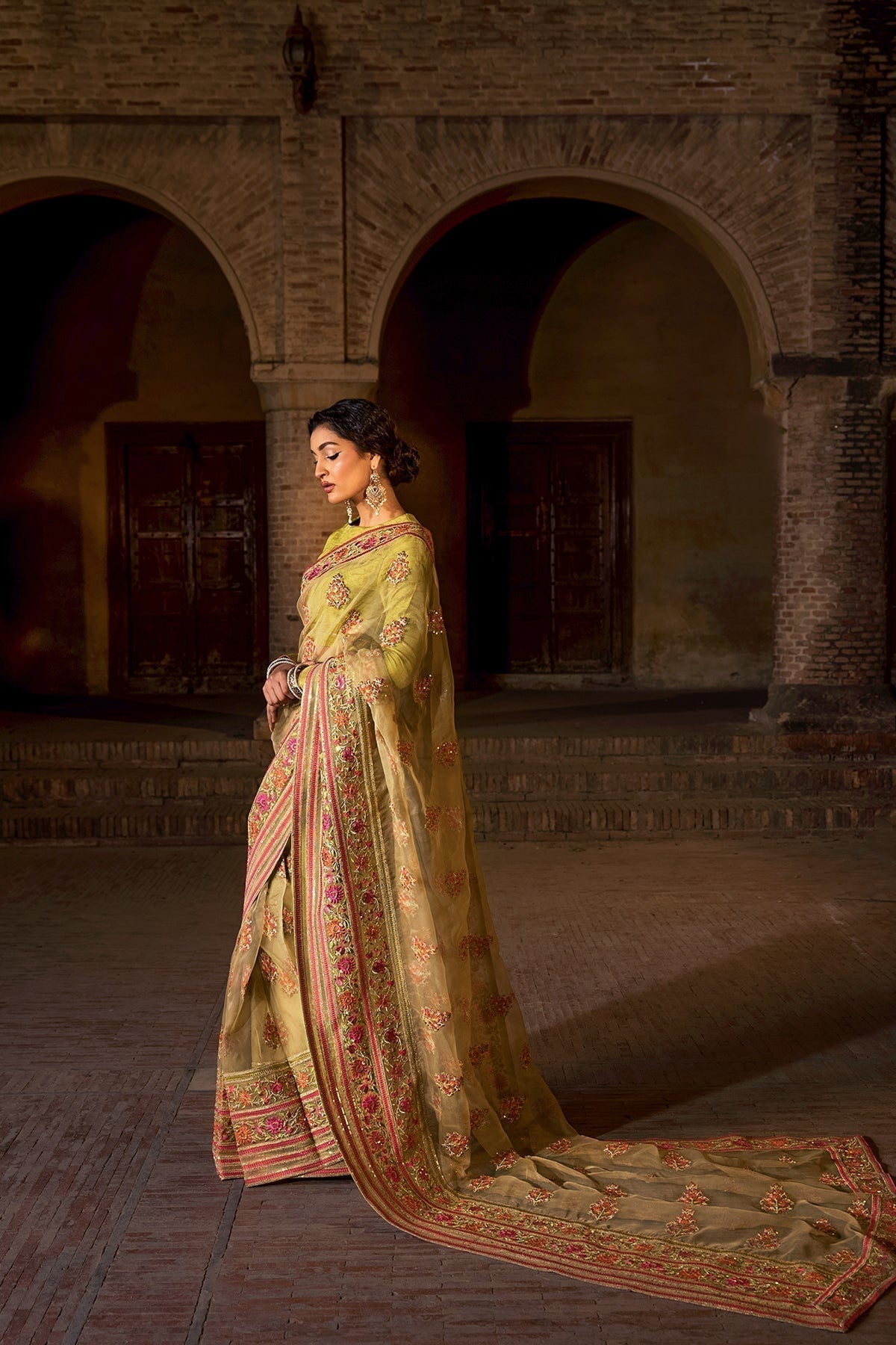 Erum Khan | Shezadian Luxe Formals | JODAH - House Of Hania