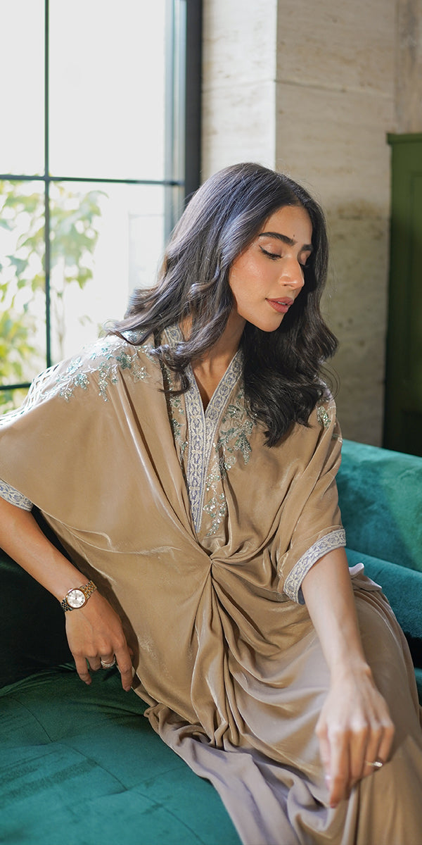 Erum Khan | Velvet Wisper |  Champagne Charm - House Of Hania