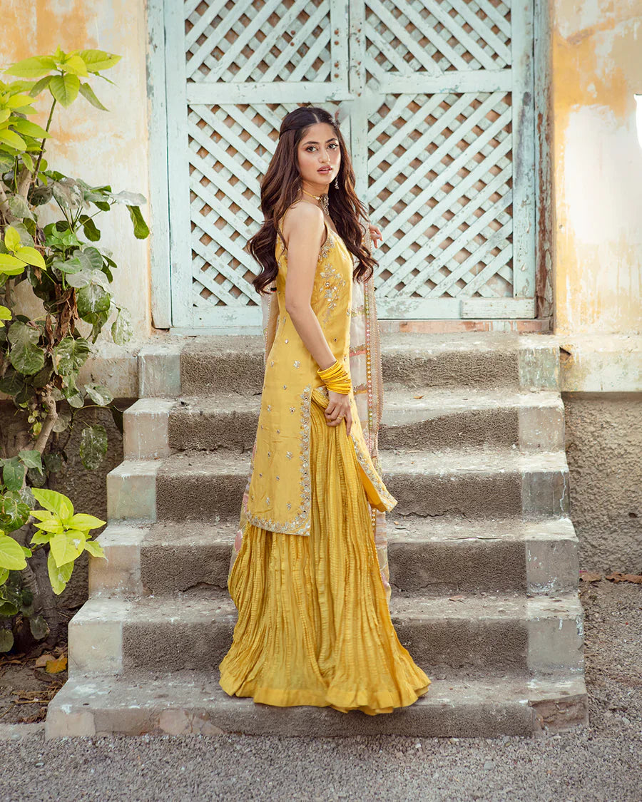 Faiza Saqlain | Dhoop Kinaray | FARA - House Of Hania