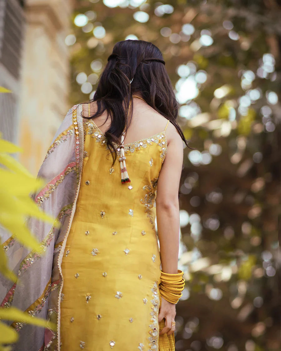 Faiza Saqlain | Dhoop Kinaray | FARA - House Of Hania