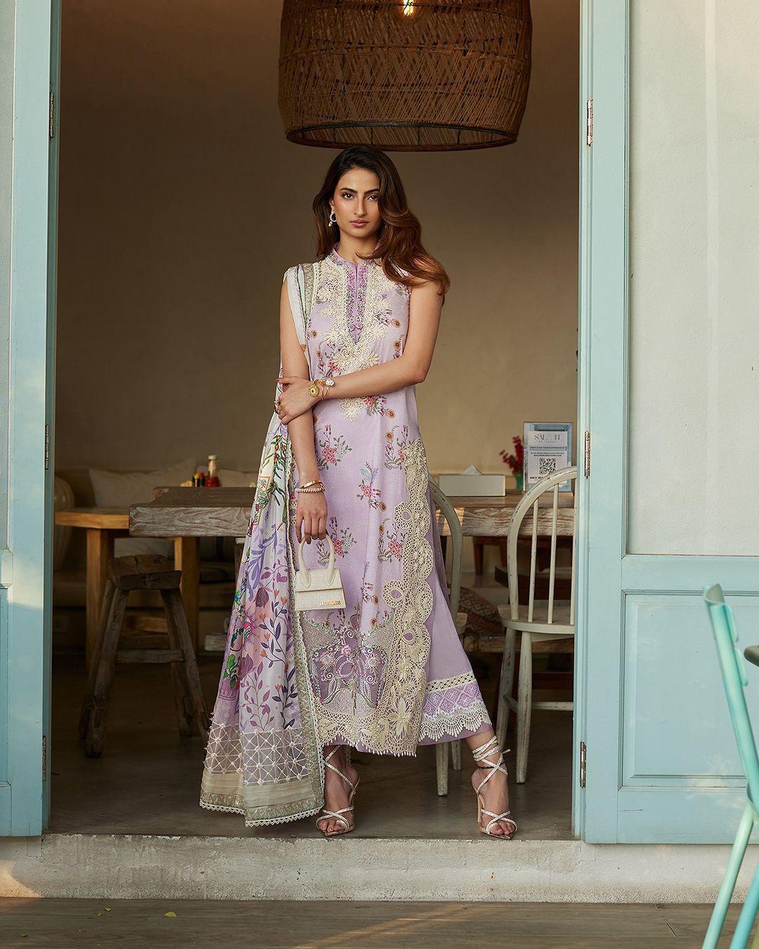 Faiza Saqlain Nazeli – Embroidered Organza Suit (3-Piece) - House Of Hania