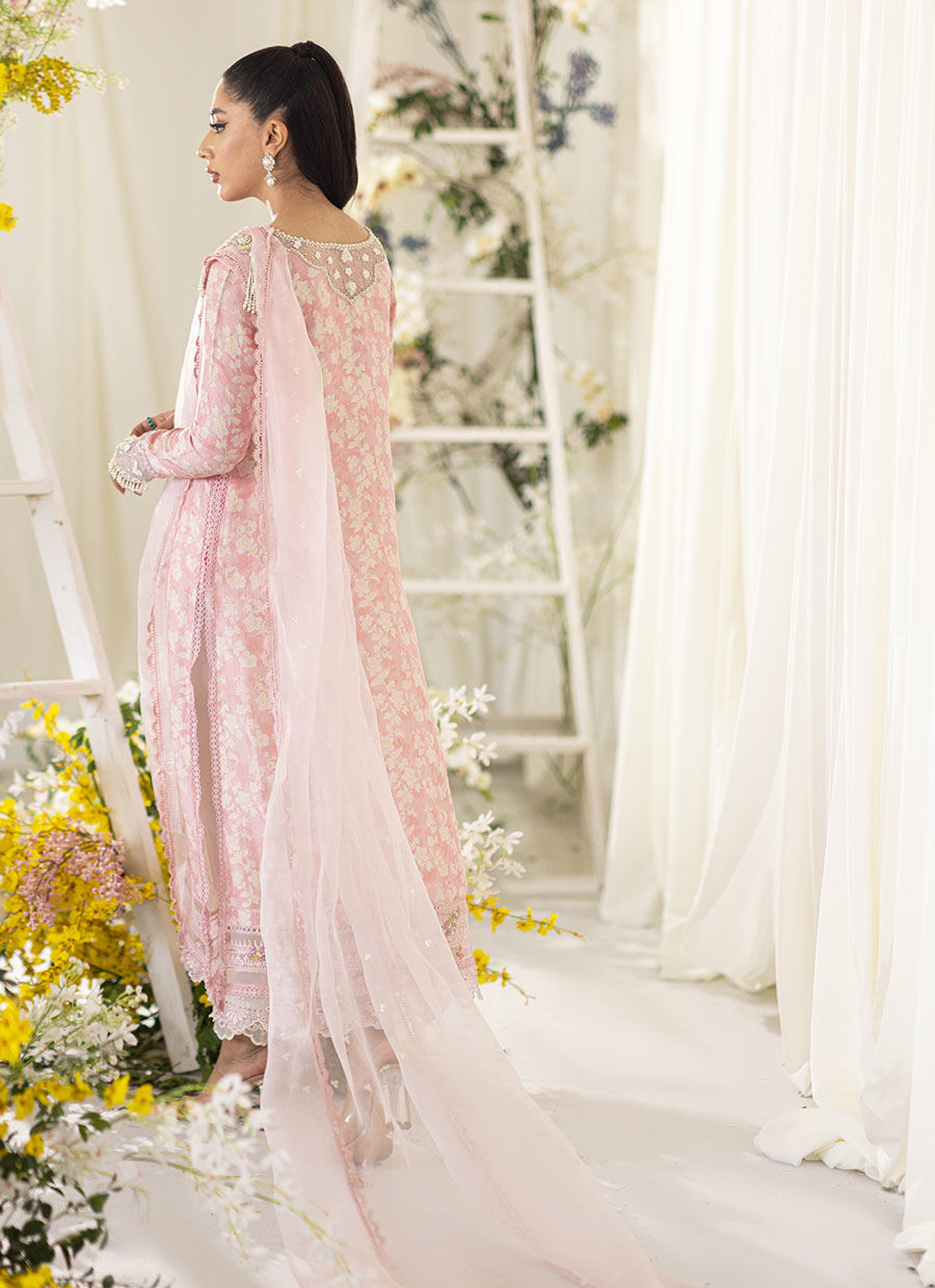 Farah Talib Aziz | Designer Picks 24 | OLEA BLUSH SILK SHIRT AND PRE-DRAPED DUPATTA - House Of Hania