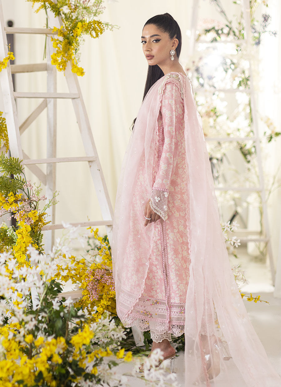 Farah Talib Aziz | Designer Picks 24 | OLEA BLUSH SILK SHIRT AND PRE-DRAPED DUPATTA - House Of Hania