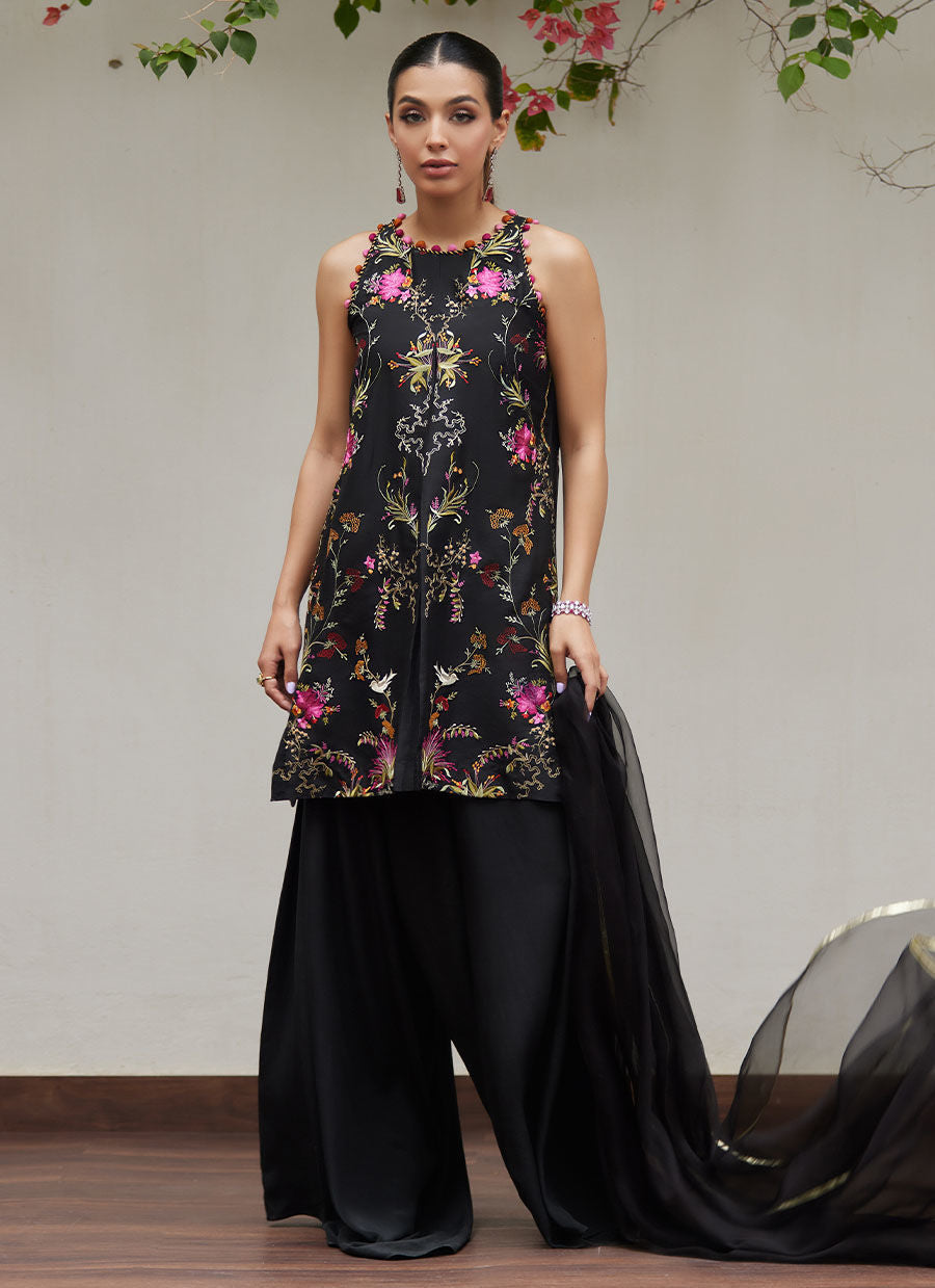 Farah Talib Aziz | Designer Picks 24 | SIYA BLACK EMBROIDERED SHIRT AND DUPATTA - House Of Hania