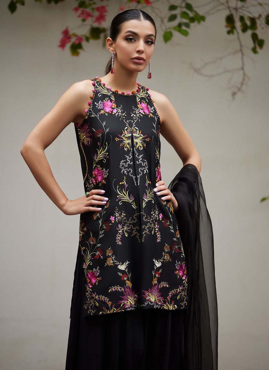 Farah Talib Aziz | Designer Picks 24 | SIYA BLACK EMBROIDERED SHIRT AND DUPATTA - House Of Hania