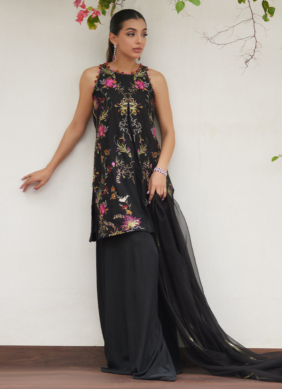 Farah Talib Aziz | Designer Picks 24 | SIYA BLACK EMBROIDERED SHIRT AND DUPATTA - House Of Hania