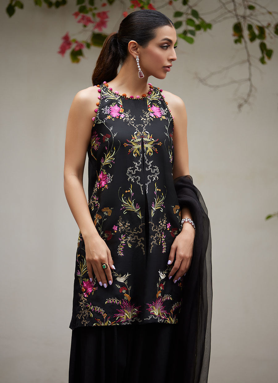 Farah Talib Aziz | Designer Picks 24 | SIYA BLACK EMBROIDERED SHIRT AND DUPATTA - House Of Hania