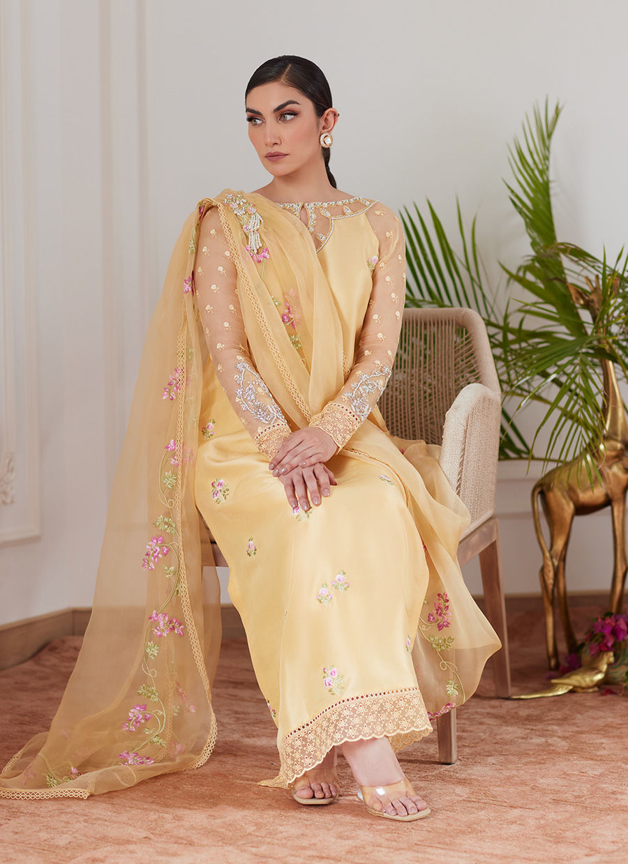 Farah Talib Aziz | Luna Eid Collection 24 | CYRILLA PALE YELLOW - House Of Hania