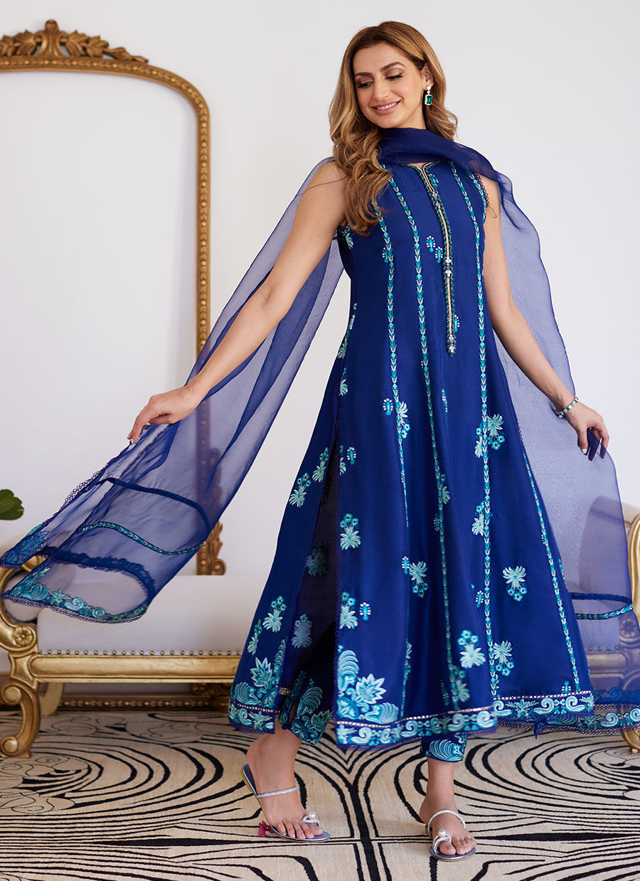 Farah Talib Aziz | Luna Eid Collection 24 | ELSYEE ROYAL BLUE - House Of Hania