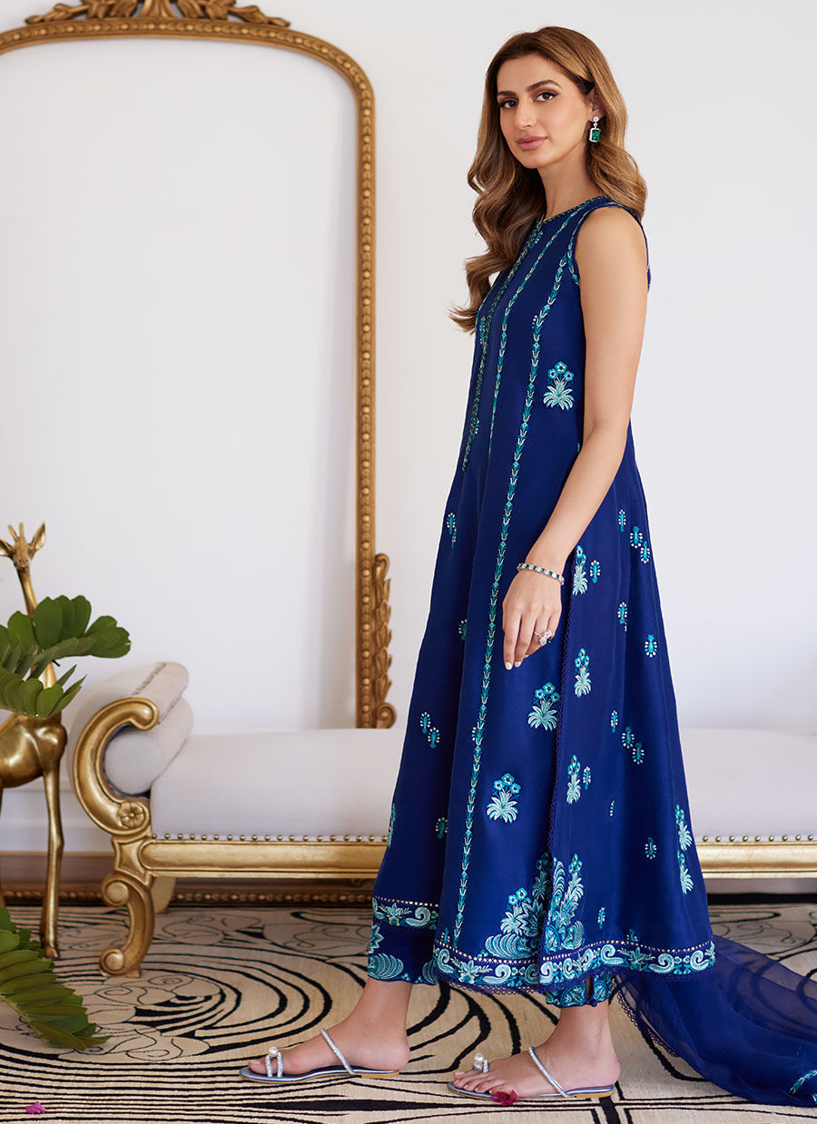 Farah Talib Aziz | Luna Eid Collection 24 | ELSYEE ROYAL BLUE - House Of Hania