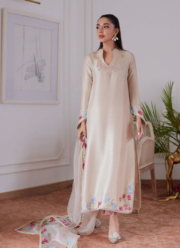 Farah Talib Aziz | Luna Eid Collection 24 | LIARA SAND - House Of Hania