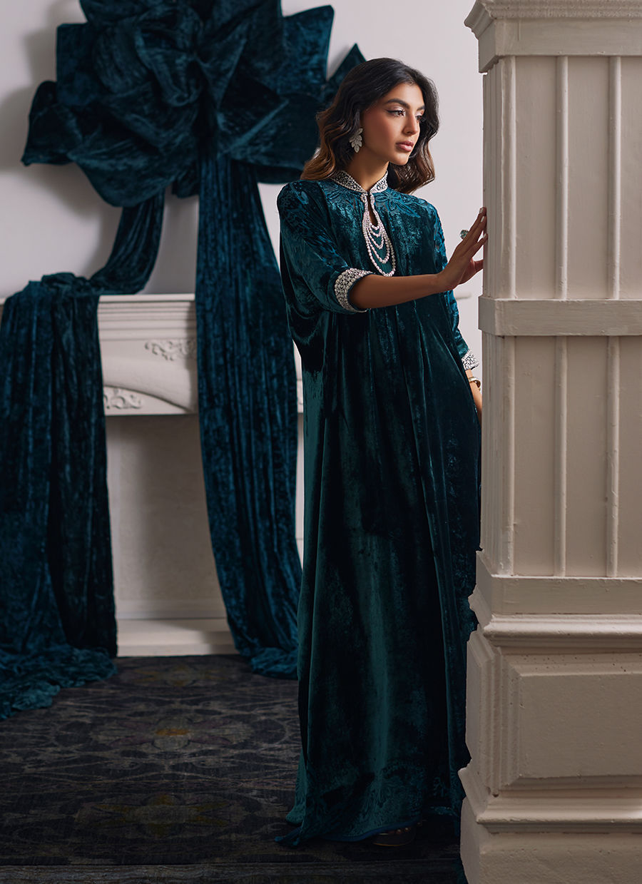 Farah Talib Aziz | Velvets The After Party | ALITA EMERALD KAFTAN - House Of Hania
