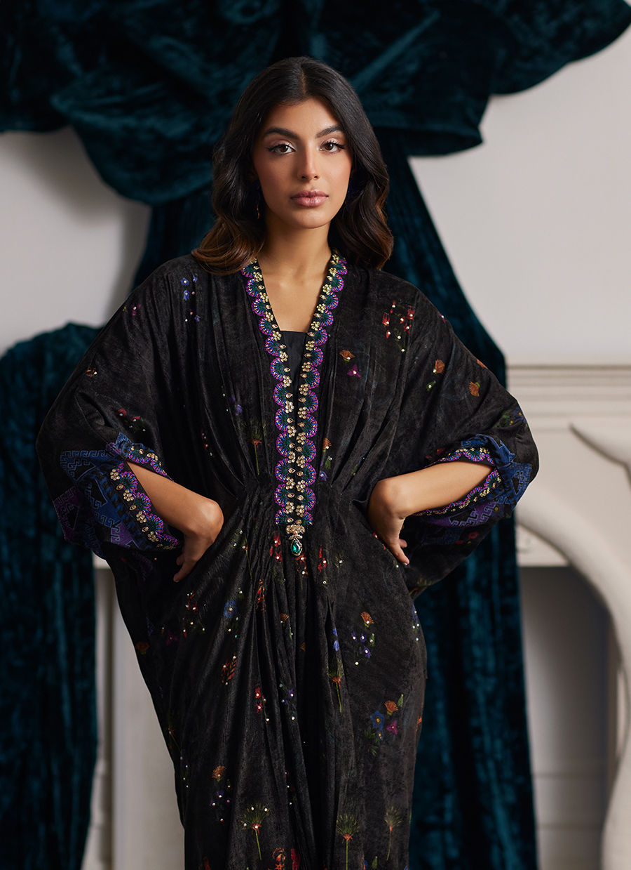 Farah Talib Aziz | Velvets The After Party | DIMA VELVET KAFTAN - House Of Hania