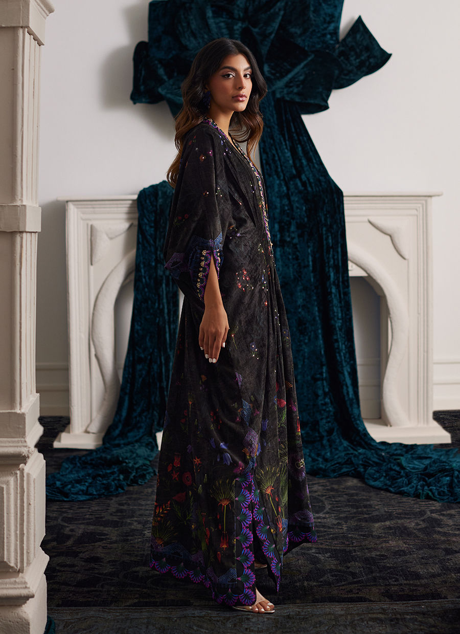 Farah Talib Aziz | Velvets The After Party | DIMA VELVET KAFTAN - House Of Hania