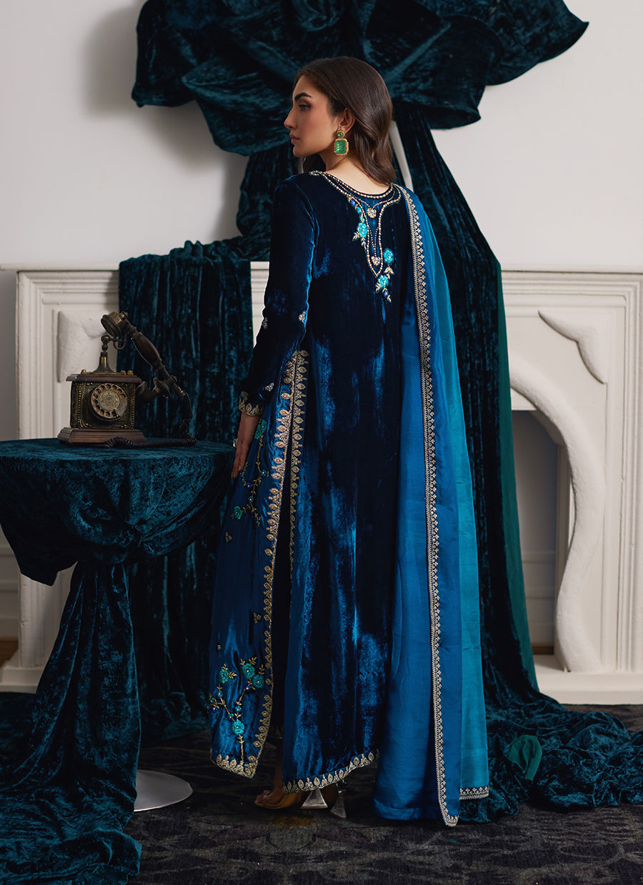 Farah Talib Aziz | Velvets The After Party | DIO SHIRT AND DUPATTA - House Of Hania