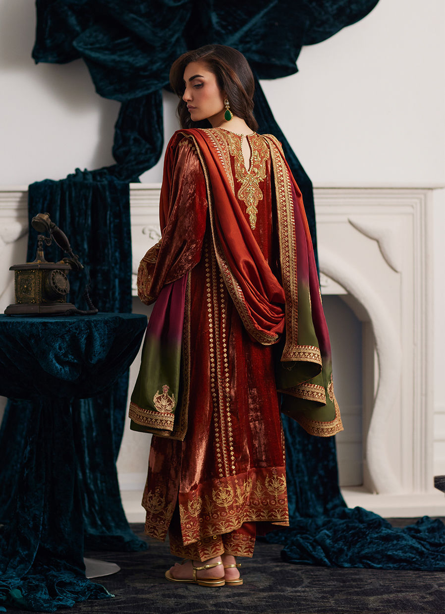 Farah Talib Aziz | Velvets The After Party | GRAZIELA SHIRT AND DUPATTA - House Of Hania