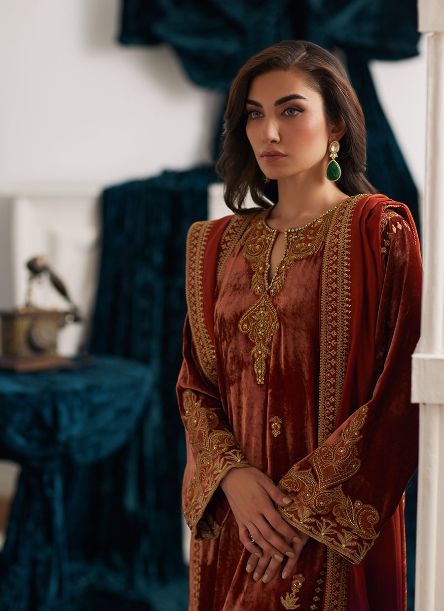 Farah Talib Aziz | Velvets The After Party | GRAZIELA SHIRT AND DUPATTA - House Of Hania