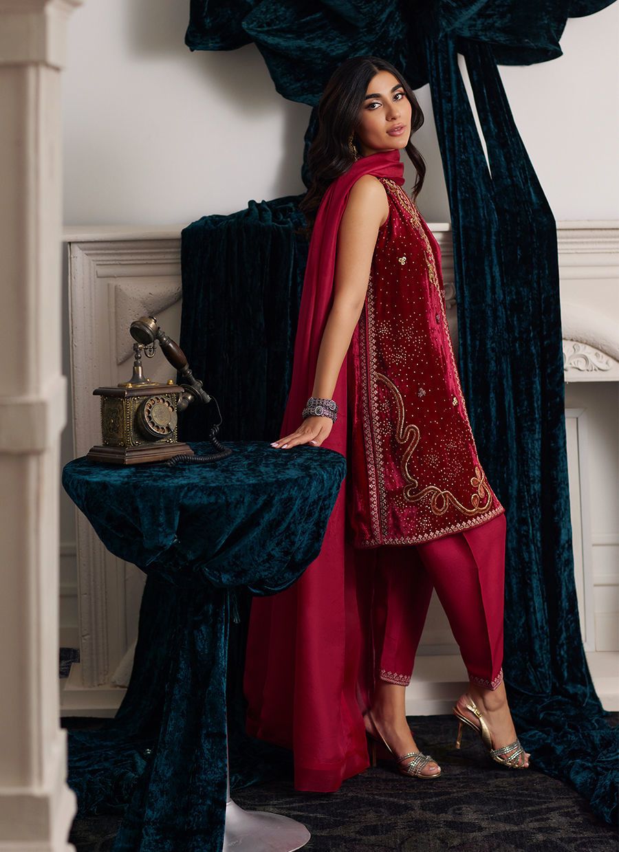 Farah Talib Aziz | Velvets The After Party | ISMAYA SHIRT AND DUPATTA - House Of Hania