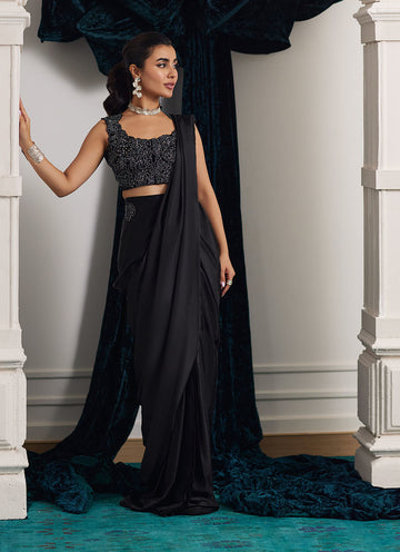 Farah Talib Aziz | Velvets The After Party | NENSI BURGUNDY SHIRT - House Of Hania