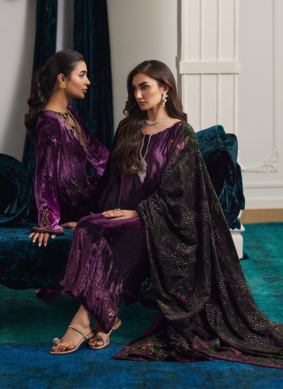 Farah Talib Aziz | Velvets The After Party | NIA OMBRE VELVET KAFTAN - House Of Hania