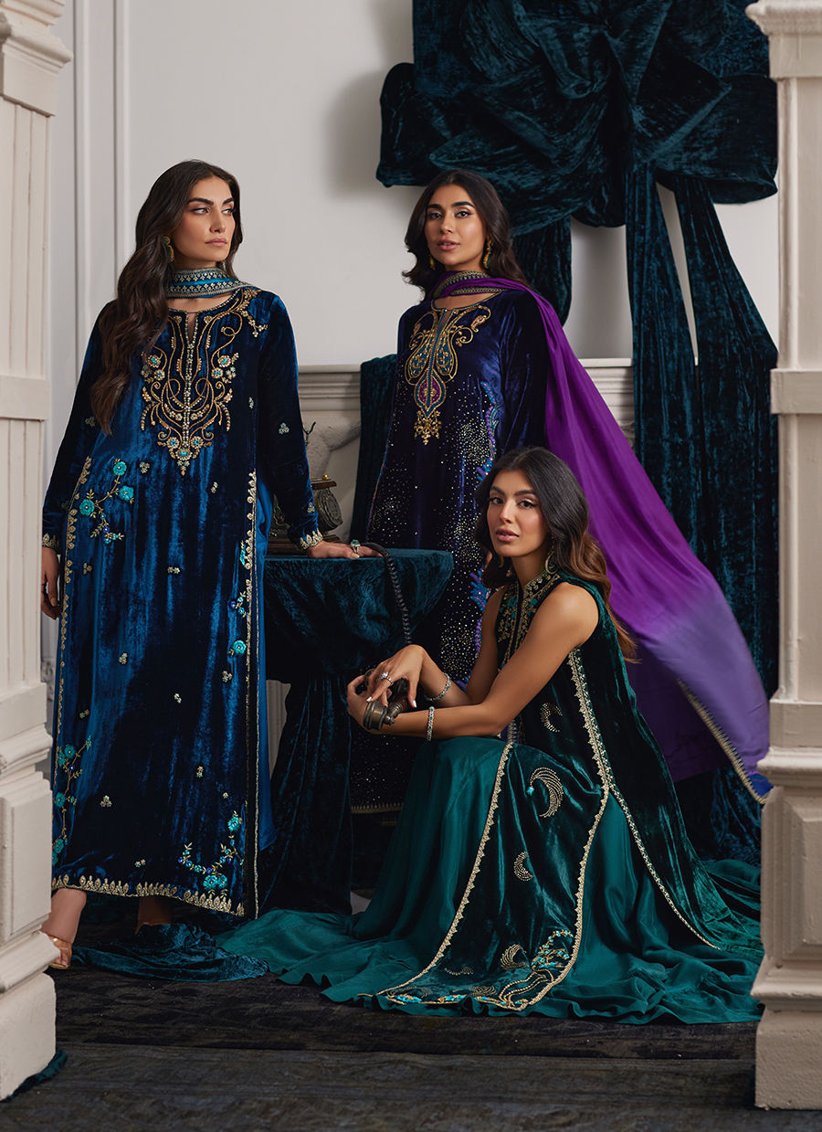 Farah Talib Aziz | Velvets The After Party | ORMAIE EMERALD SHIRT AND PANELLED DRESS JACKET - House Of Hania