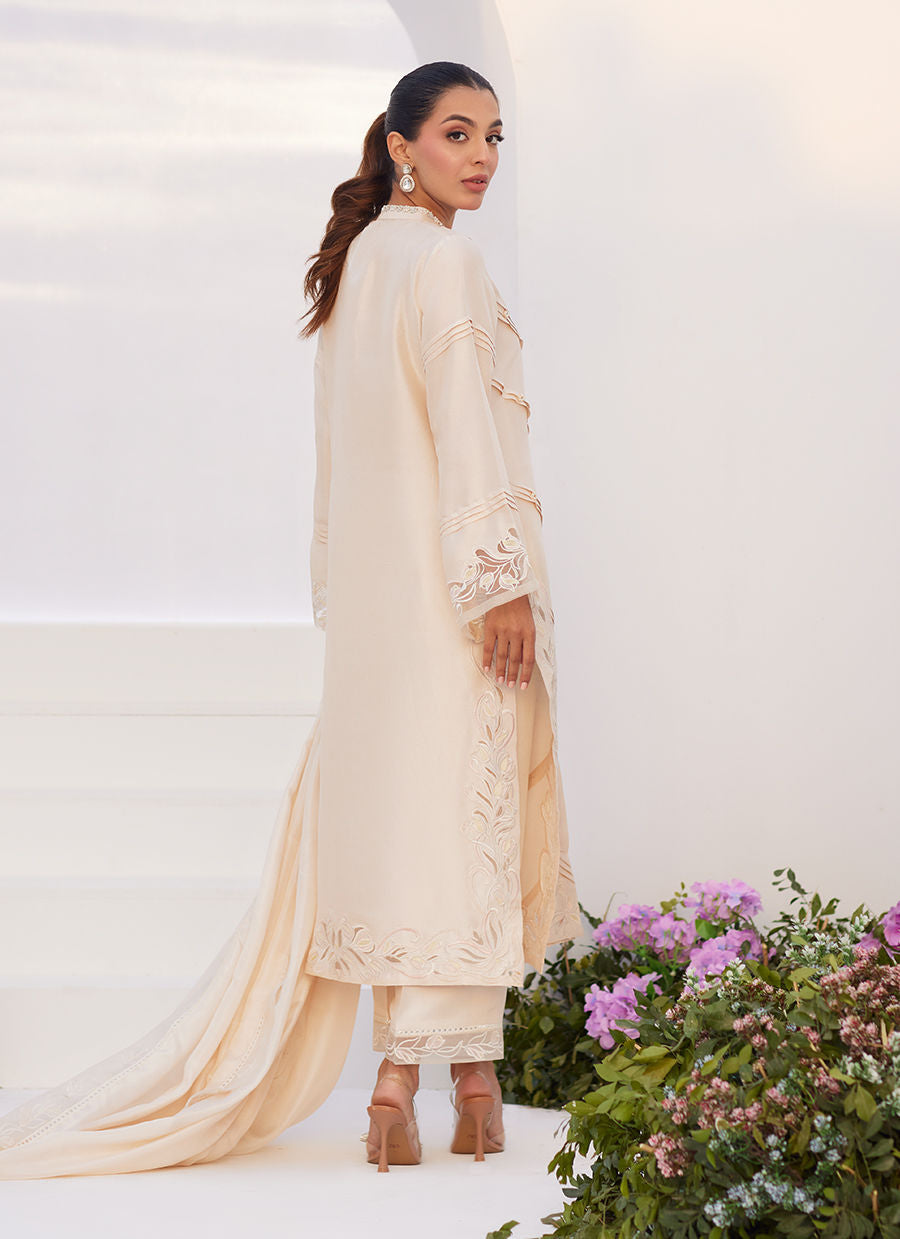 Farah Talib Aziz | Zaza Luxe Pret 24 | TISELE IVORY PLEATED RAW SILK SHIRT AND DUPATTA - House Of Hania