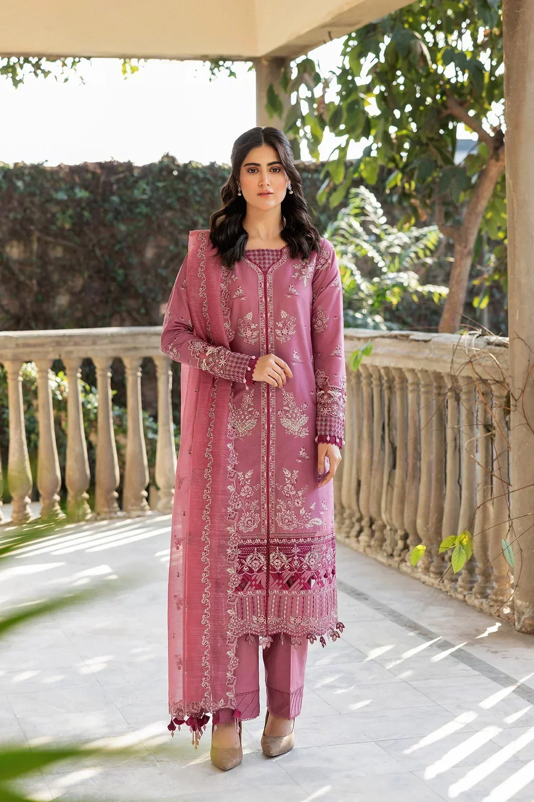Farasha | Bahaar Embroidered Lawn | Rose Garland - House Of Hania