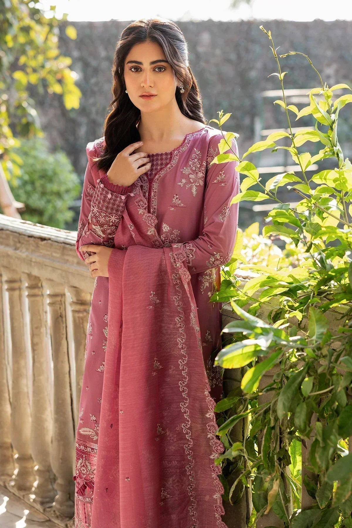 Farasha | Bahaar Embroidered Lawn | Rose Garland - House Of Hania