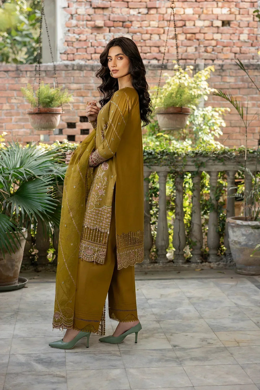 Farasha | Bahaar Embroidered Lawn | Summer Bloom - House Of Hania