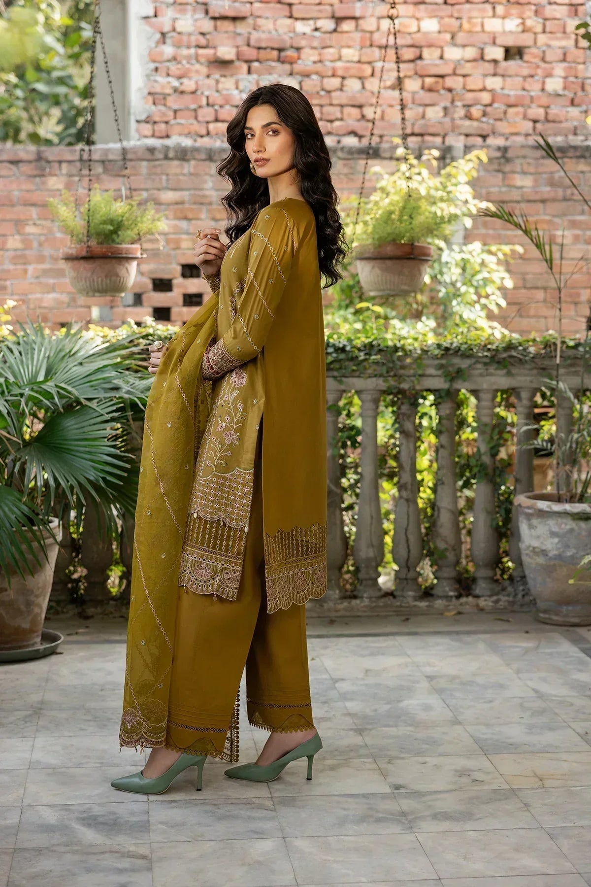Farasha | Bahaar Embroidered Lawn | Summer Bloom - House Of Hania