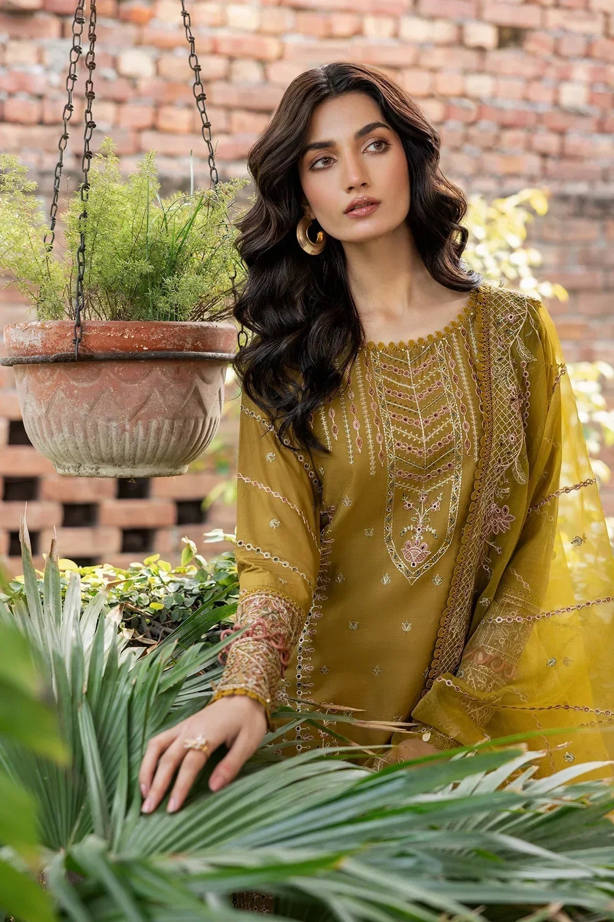 Farasha | Bahaar Embroidered Lawn | Summer Bloom - House Of Hania