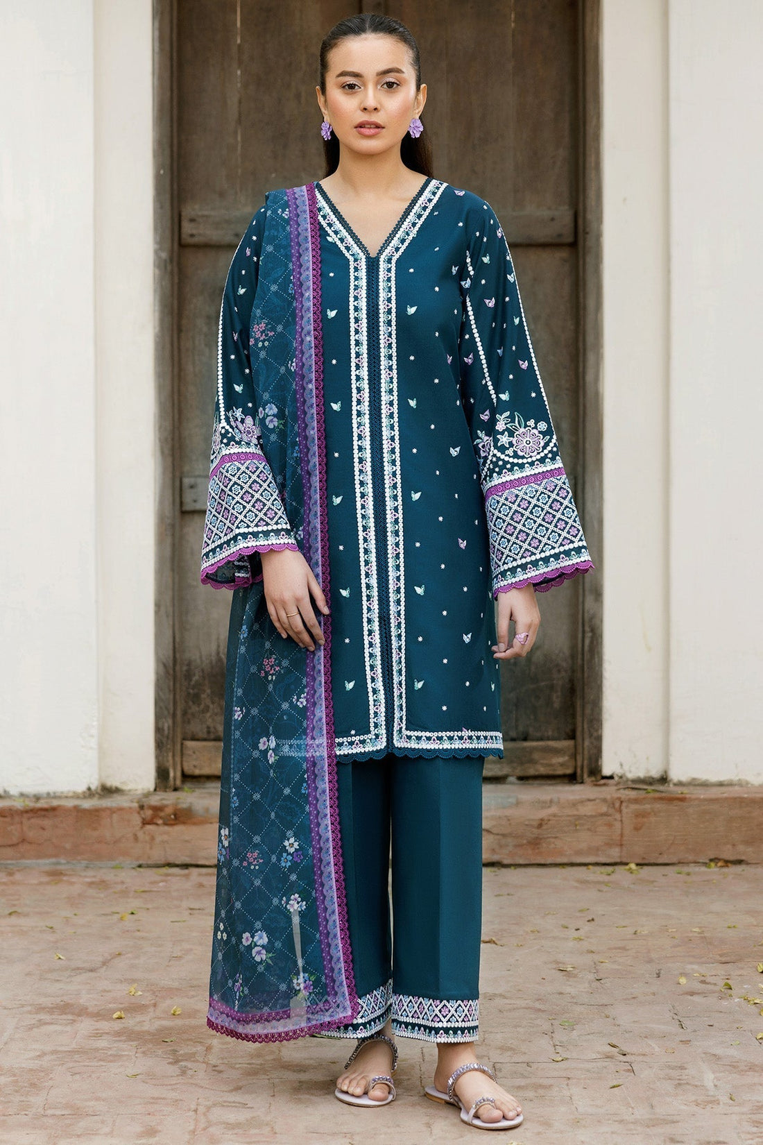 Farasha | Summer Weaves Embroidered Lawn | Blue Allure - House Of Hania