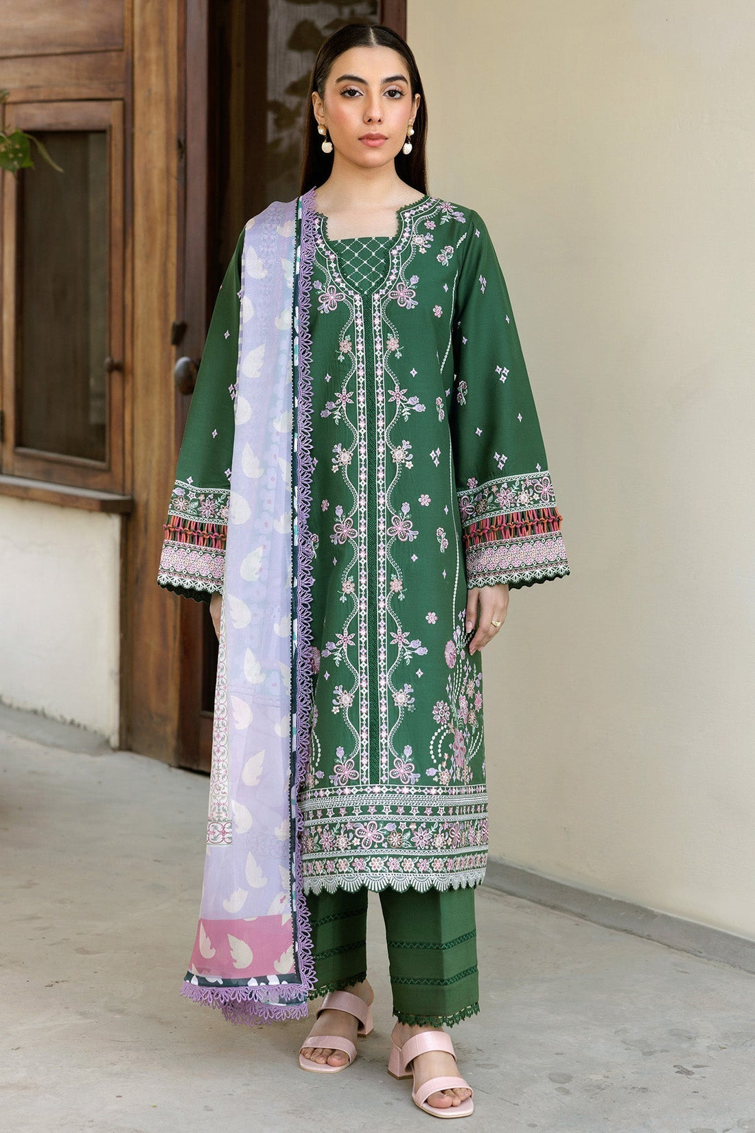 Farasha | Summer Weaves Embroidered Lawn | Emerald Eclips - House Of Hania