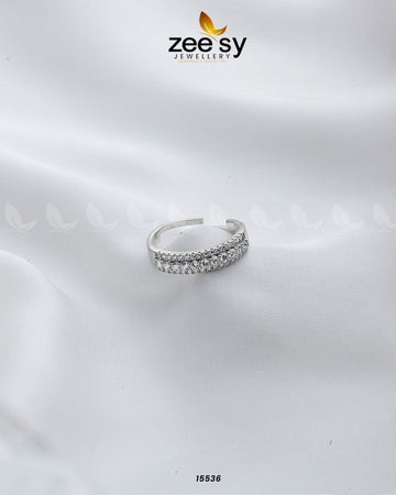 Flair Ring - House Of Hania