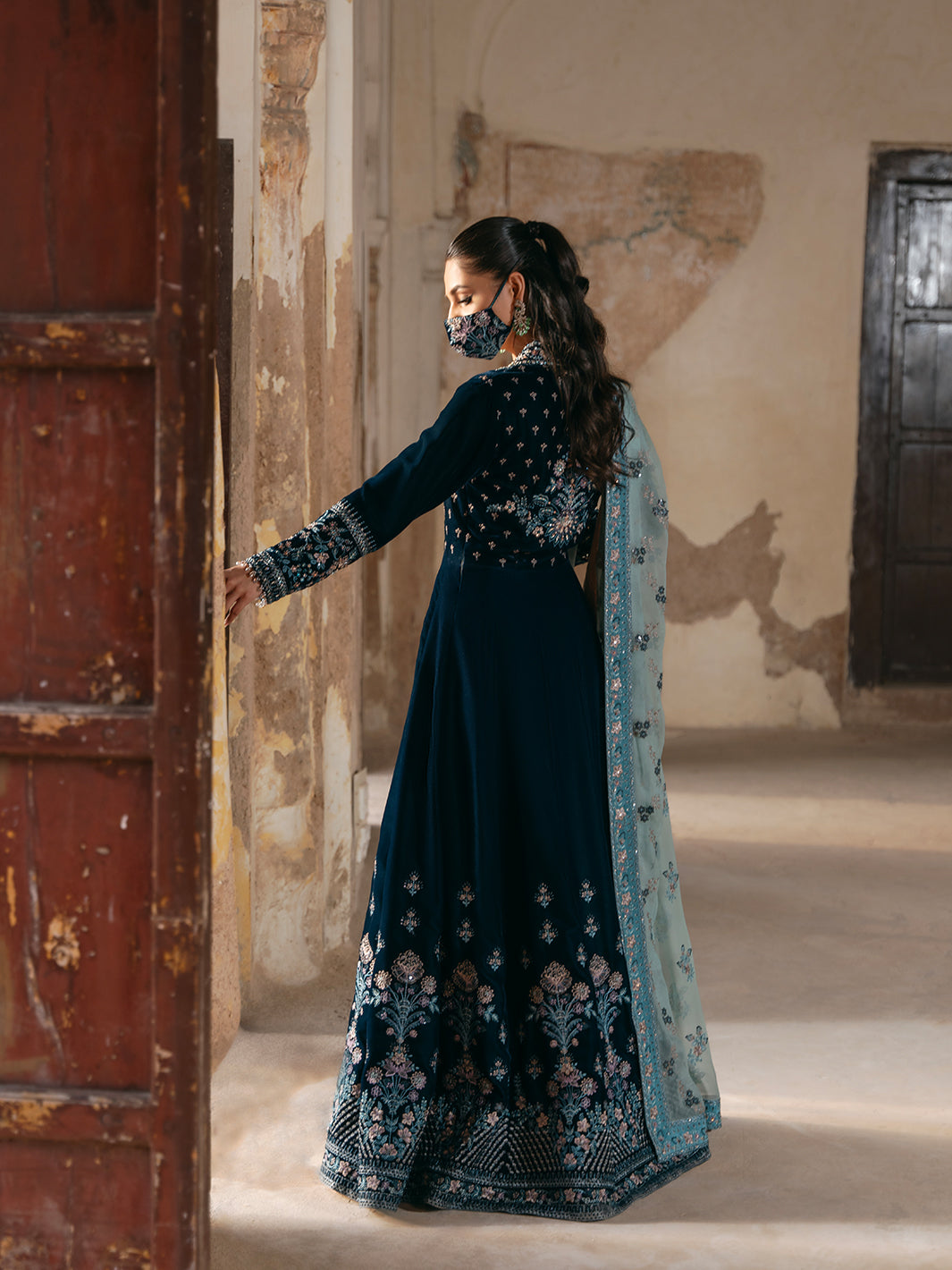 Flossie | Siara Velvet Formals | V-101 - House Of Hania