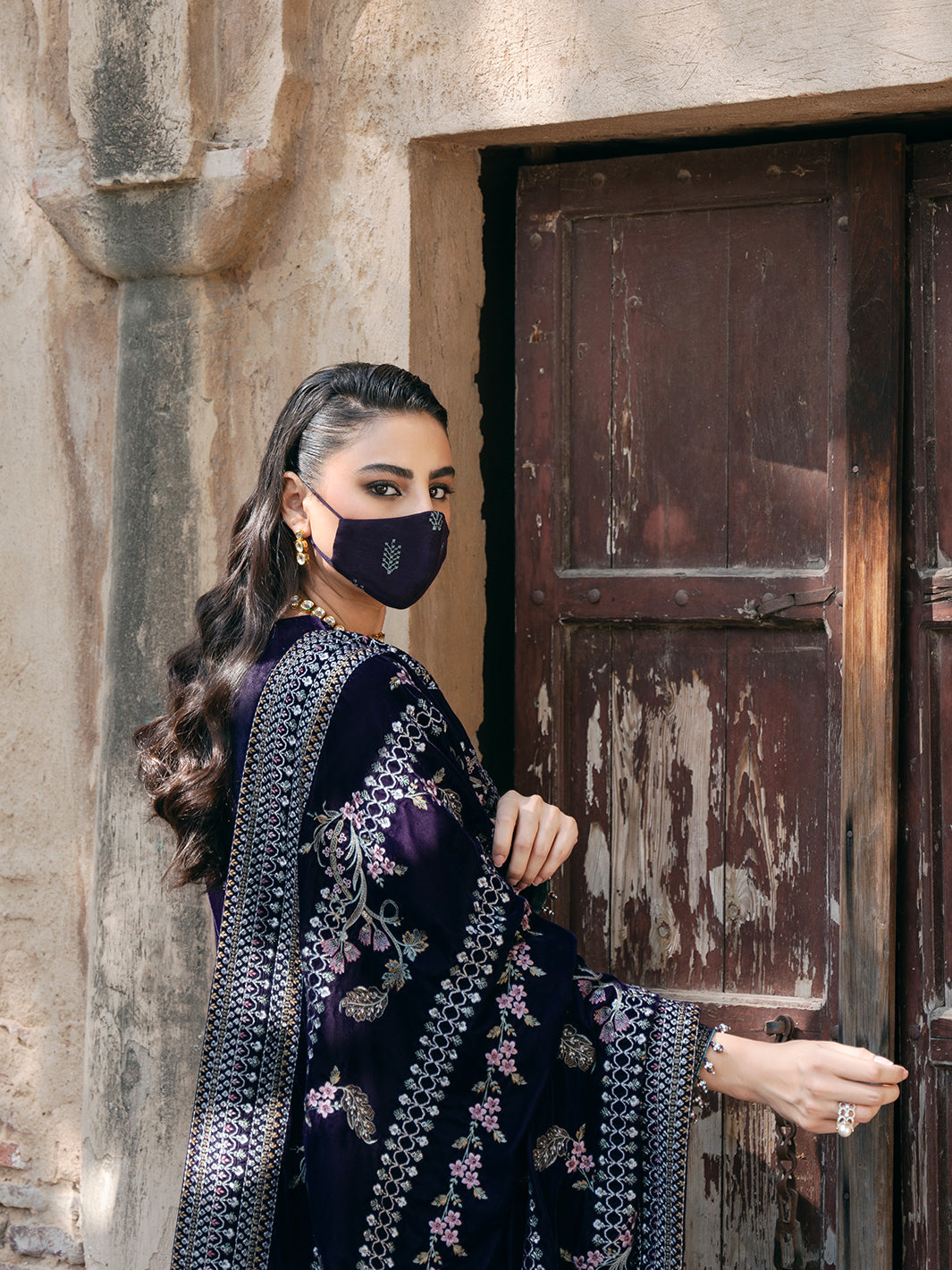 Flossie | Siara Velvet Formals | V-104 - B - House Of Hania