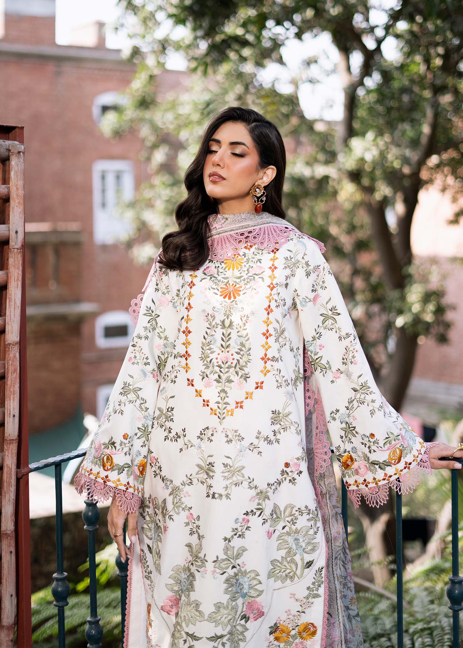 Fozia Khalid | Blossom Festive Lawn 25 | Lilly - House Of Hania