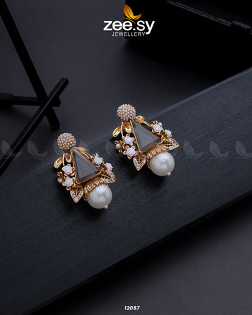 Hand Crafted Earings - House Of Hania