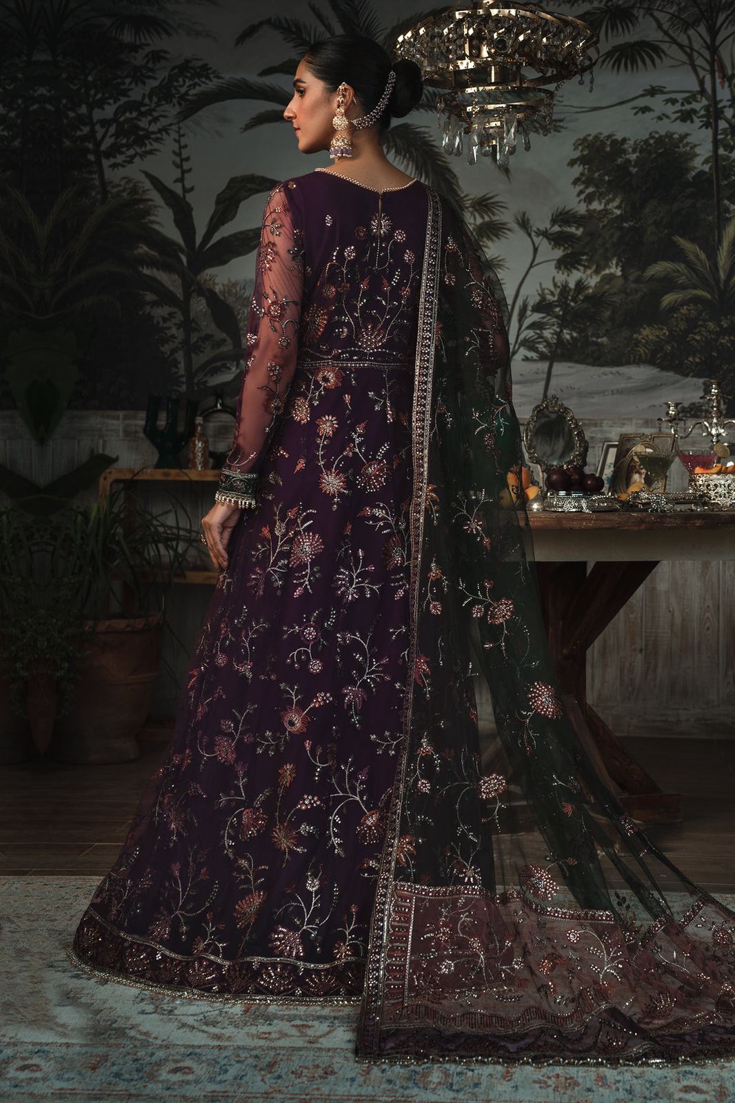 Helen - House Of Hania